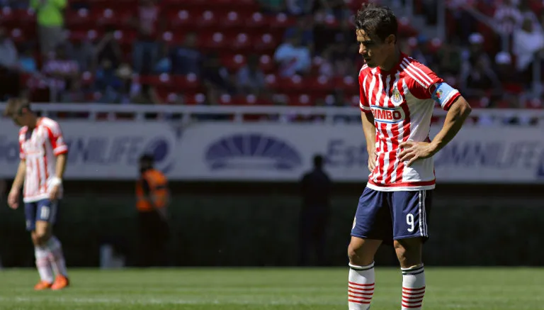 IMAGO7 Omar Bravo se lamenta
