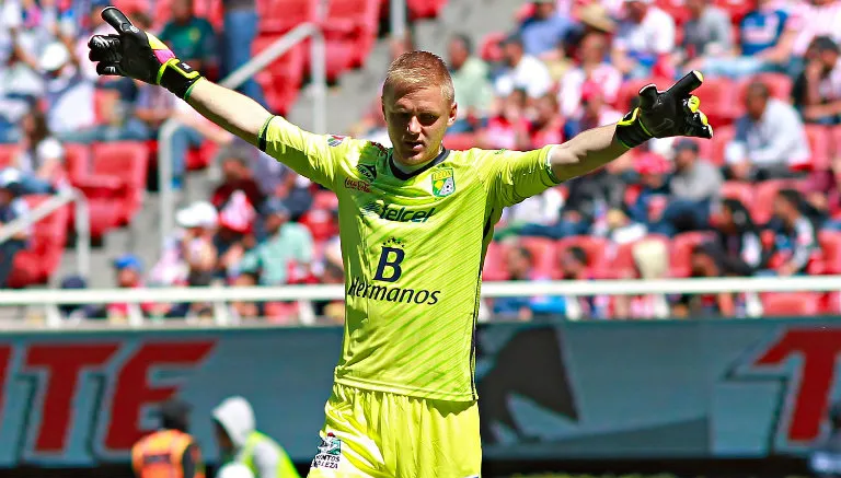 IMAGO7 William Yarbrough festeja con León
