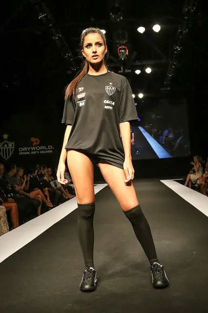 Mineiro también cuenta con playera completamente negra