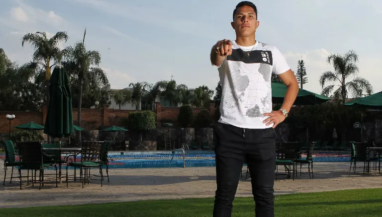 El central mexicano en sesión para RÉCORD