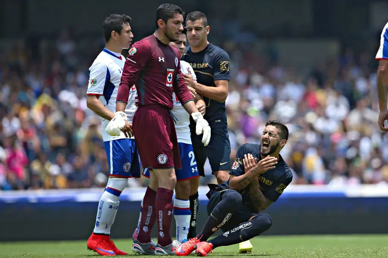 Jesús Corona, en juego contra Pumas