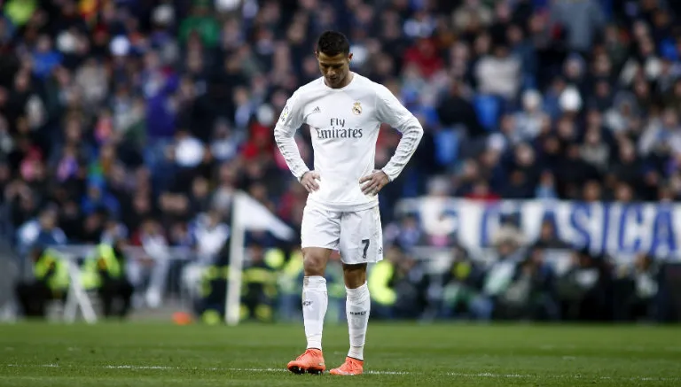 AP Cristiano Ronaldo se lamenta tras una falla