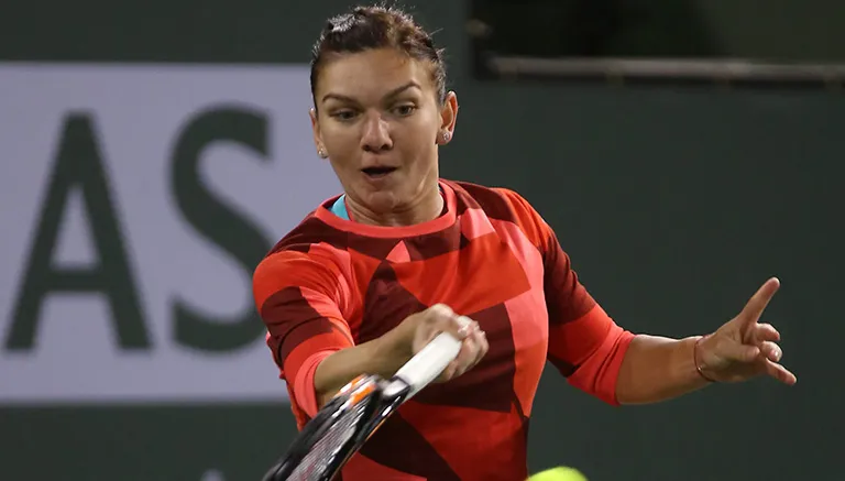 EFE Halep regresa un disparo en contra de Vania King