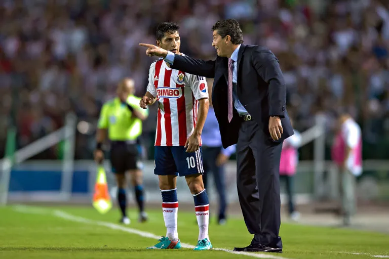 MEXSPORT Chepo de la Torre da indicacione a Reyna