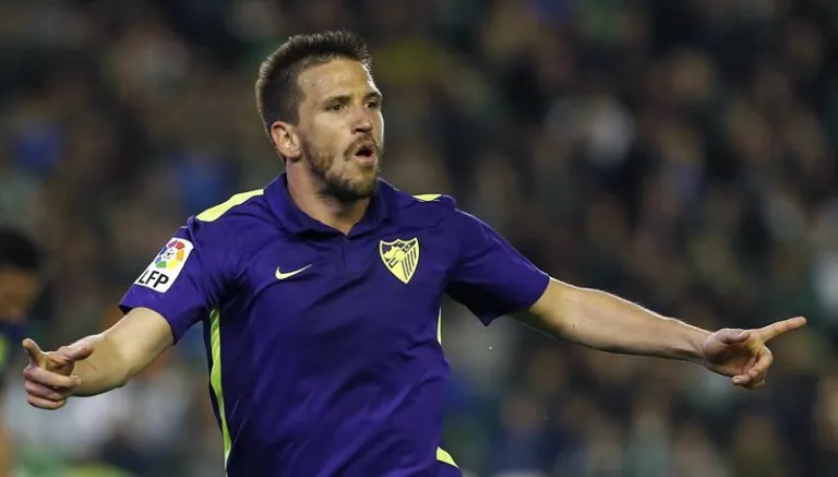 Camacho festeja su gol contra el Betis