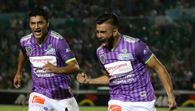 MEXSPORT Canelo festeja un gol con Jaguares