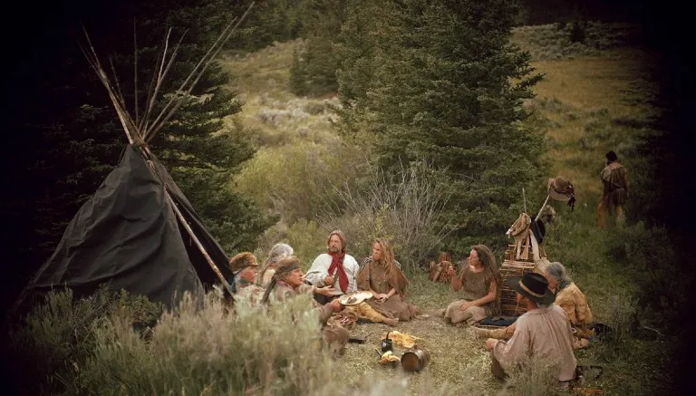 DAVID BURNETT Hombres en EU viven en las montañas al estilo de "The Revenant"