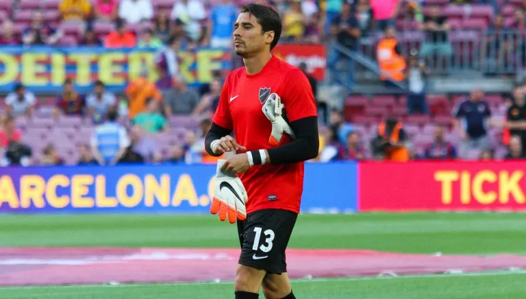MEXSPORT Ochoa calienta previo a un juego con el Málaga