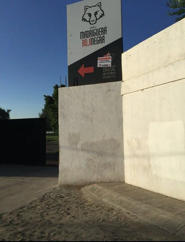 @ALEXPELAYO_ Así lució Las Palomas con los letreros de la Barra 51