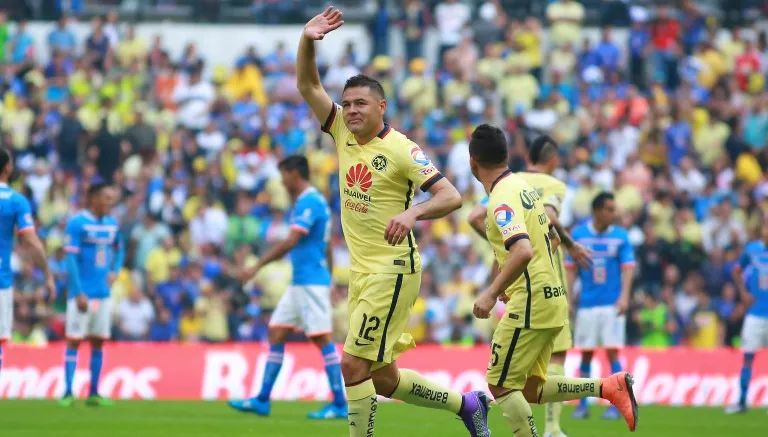 IMAGO7 Pablo Aguilar festeja un gol con América