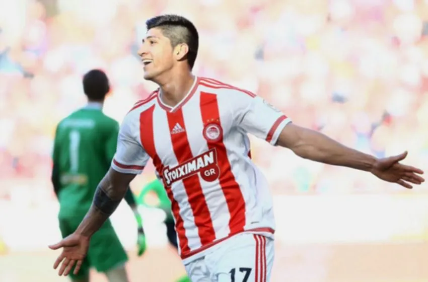 ESPECIAL Pulido celebra un gol con Olympiacos