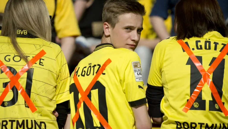 ESPECIAL El reclamo a Götze desde las tribunas