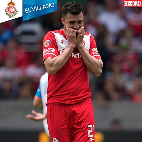 MEXSPORT Triverio se lamenta tras fallar el penalti