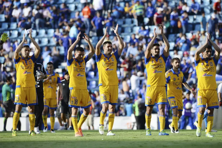 MEXSPORT Jugadores de Tigres agradecen a su afición en el Azul