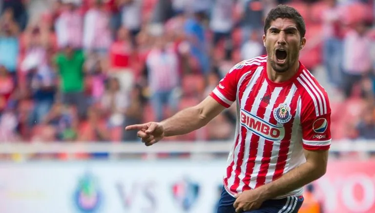 Jair Pereira en pleno festejo de gol