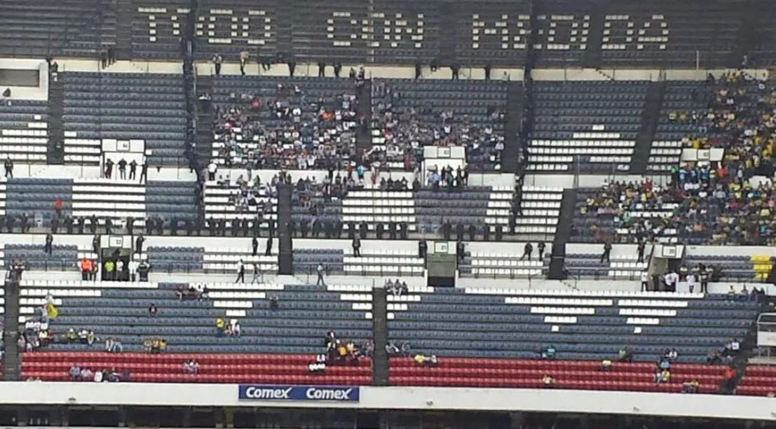 La zona para la afición de Monterrey prácticamente vacía