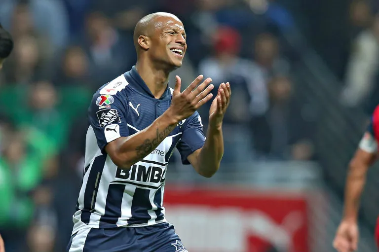 MEXSPORT El uruguayo no puede creer acción en juego