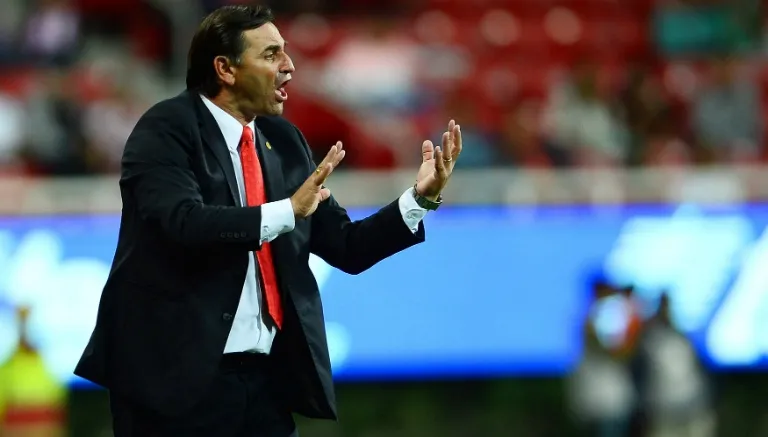 MEXSPORT El entrenador argentino durante su paso con el Rebaño