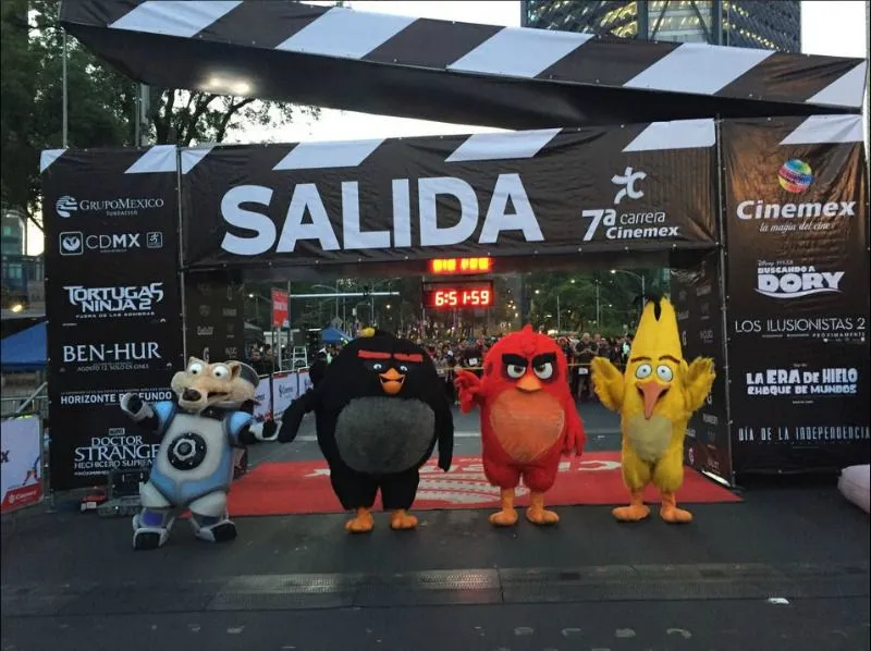@CINEMEX Angry Birds y Scrat se hicieron presentes en la línea de salida