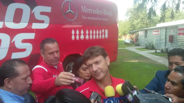 CORTESÍA Hernán Cristante ofrece declaraciones a los medios