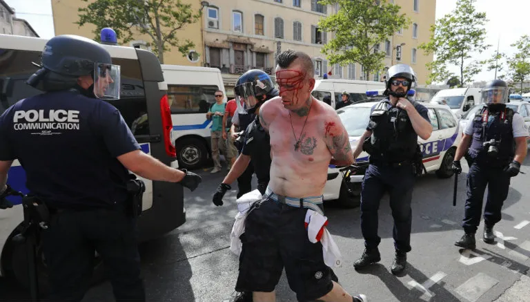 Uno de los implicados fue detenido mientras sangraba