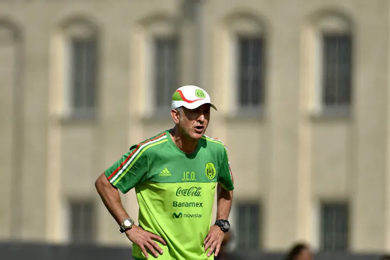 IMAGO7 Osorio dirige entrenamiento previo a partido de Copa América