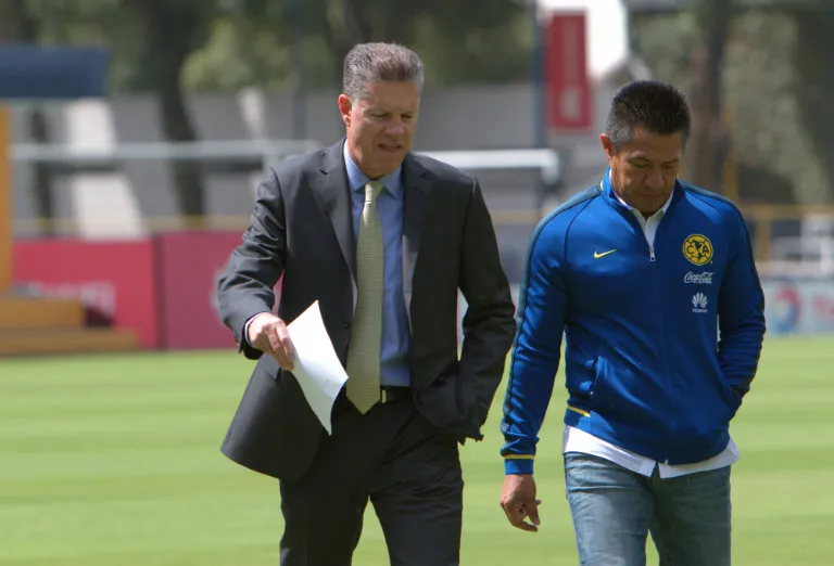 MEXSPORT Peláez y Ambriz platican en Club América