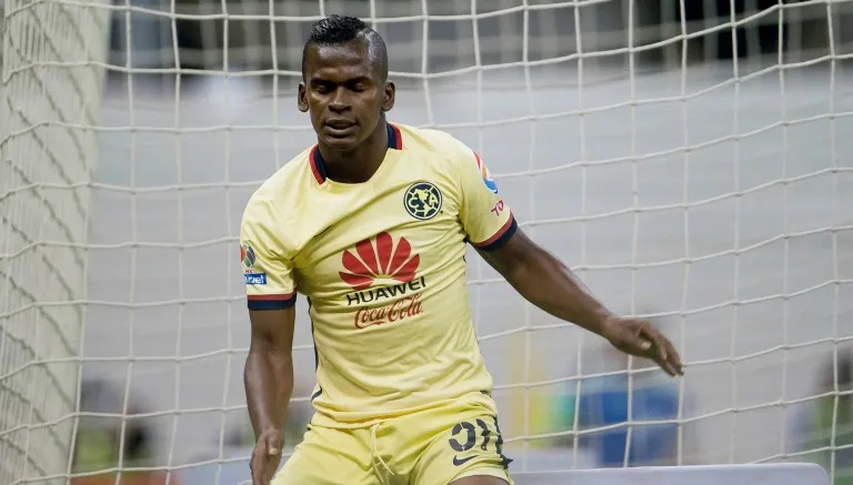 MEXSPORT El colombiano en un encuentro del América