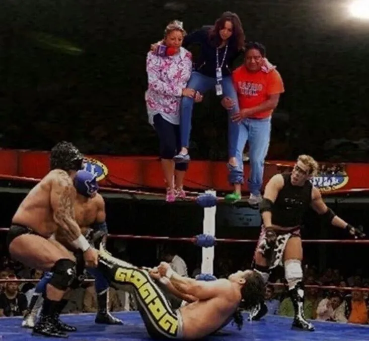 También subieron un meme en las luchas