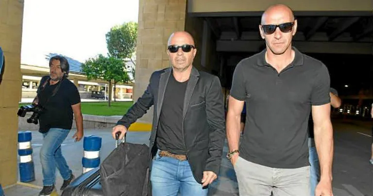 ESPECIAL Sampaoli aterriza en Sevilla