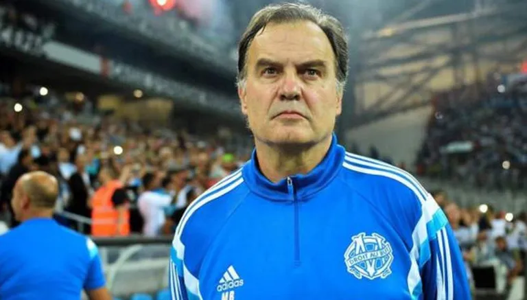 Bielsa en un encuentro del Olympique de Marsella