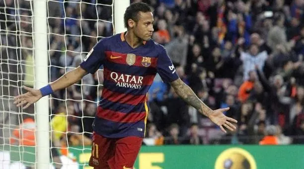 EFE Neymar festeja una anotación con Barcelona