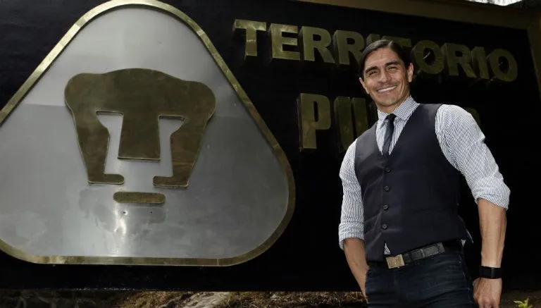 DANIEL GÁMEZ Palencia posa en cantera puma