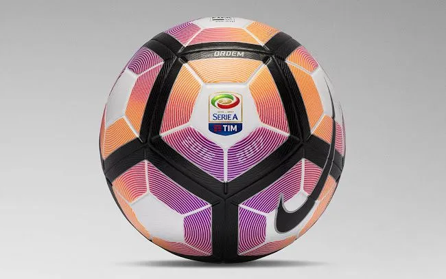 NIKE La esférica de la Serie A lucirá páneles naranjas y morados