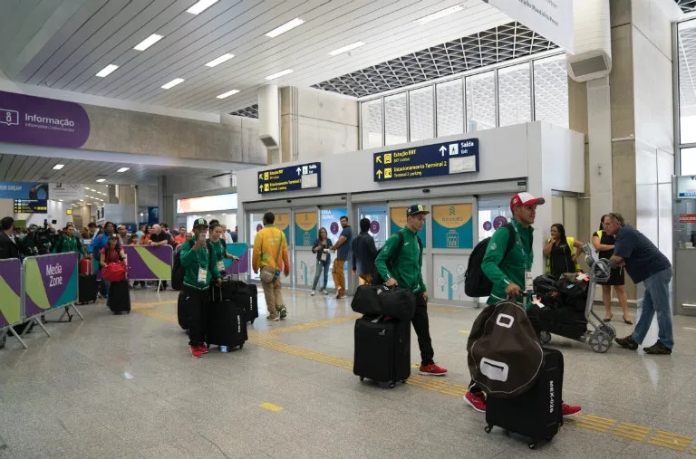 STRAFFON Atletas mexicanos llegan a Río