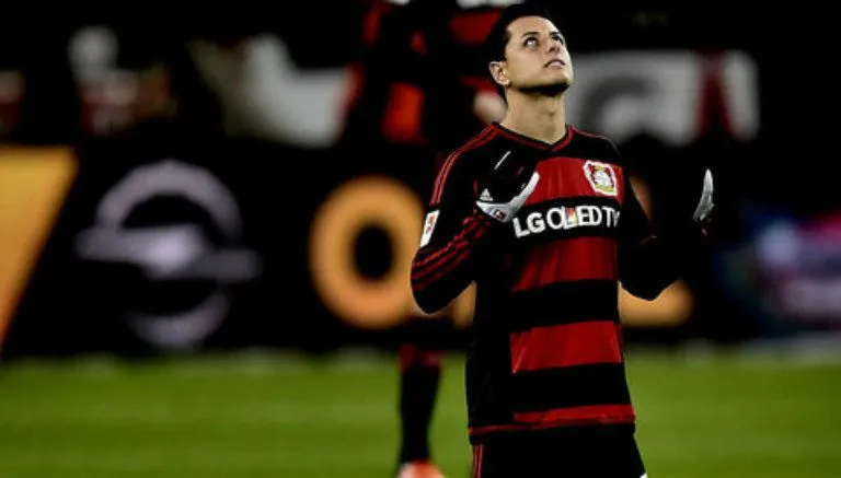 Chicharito reza, previo a un partido