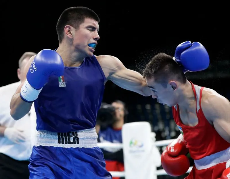 Joselito durante su combate frente al uzbeko