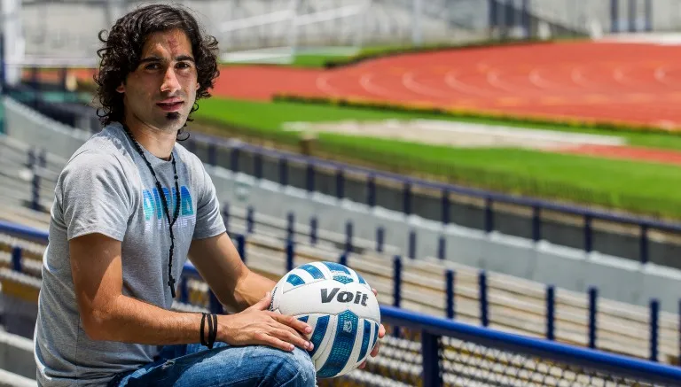 RÉCORD El jugador de Pumas con un balón en las manos