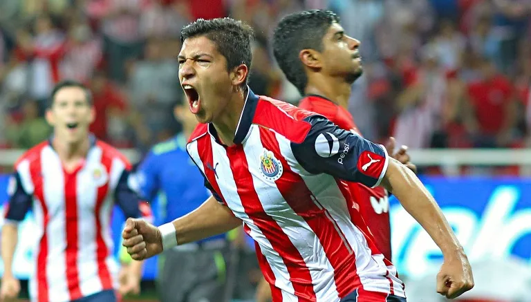 IMAGO7 Zaldívar grita uno de sus goles contra Atlas