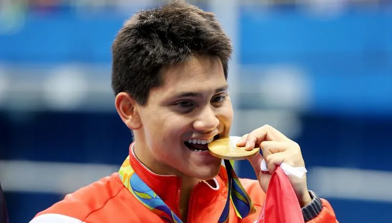 AP Joseph Schooling, de Singapur, recibirá 753 mil dólares por el Oro obtenido en natación