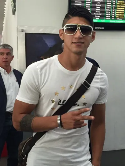 DANIEL GÁMEZ Alan Pulido posa para el lente de RÉCORD