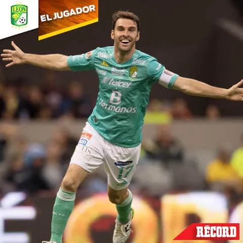 Boselli celebra el primer tanto frente a las Águilas del América