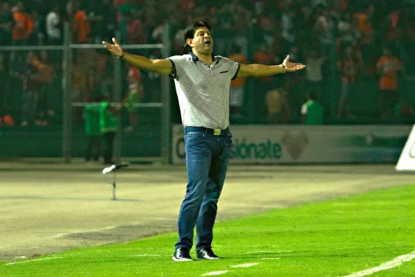 IMAGO7 Cardozo protesta una jugada en el Víctor Manuel Reyna