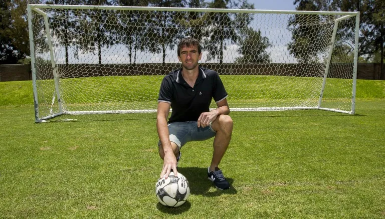 RICARDO FLORES Marcelo Barovero posando para la cámara de RÉCORD