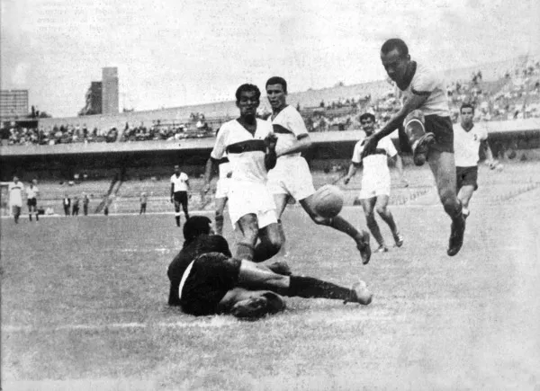 RÉCORD Zague en un partido con el América a principios de los 60