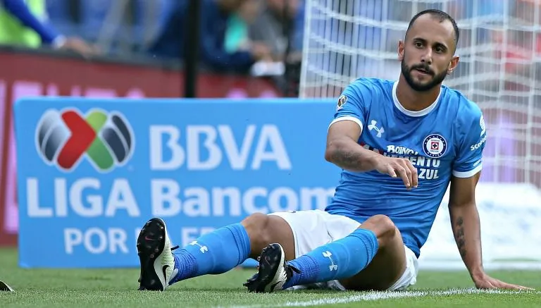 IMAGO7 Víctor Vázquez arrastraba desde la J5 un problema en la rodilla