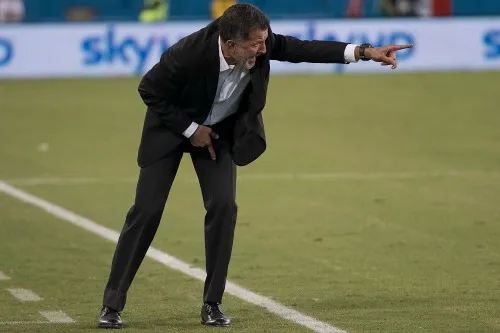 MEXSPORT Osorio da indicaciones en el juego amistoso en encuentro entre México y Nueva Zelanda