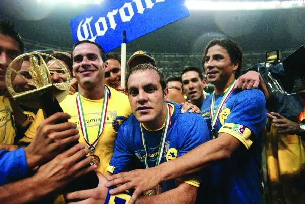 MEXSPORT Cuauhtémoc celebrando un título de América