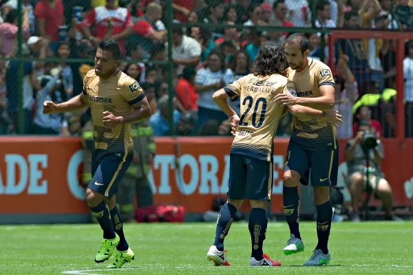 MEXSPORT Los jugadores de Pumas celebran un gol frente a Toluca