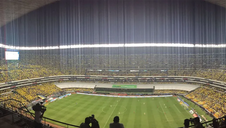 Azteca se pintó de amarillo con gran mosaico